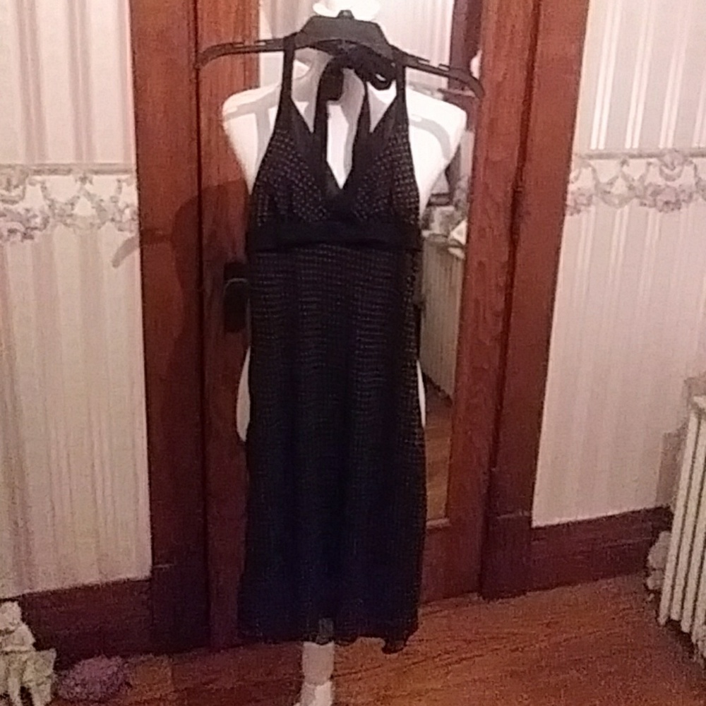 Cute summer dress. Black n tiny pink polka dots